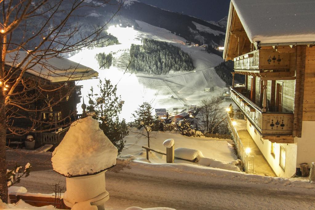 Ferienhof Pfefferbauer Saalbach-Hinterglemm Ngoại thất bức ảnh